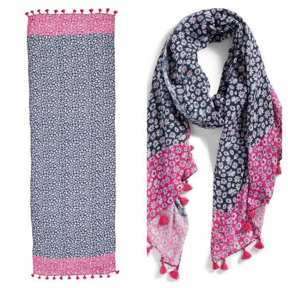 Rebecca Minkoff Accessories - Rebecca Minkoff - Petit Daisy Tassel Trim Scarf